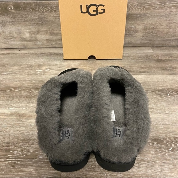 UGG | Cluggette Slippers In Black Grey Indoor Outdoor NEW - Picture 7 of 17